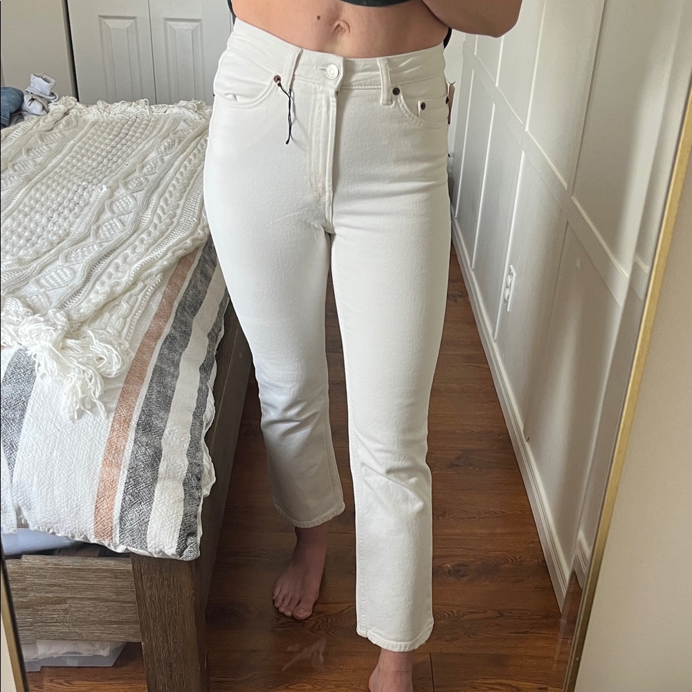 Zara High Waisted White Ankle Jeans